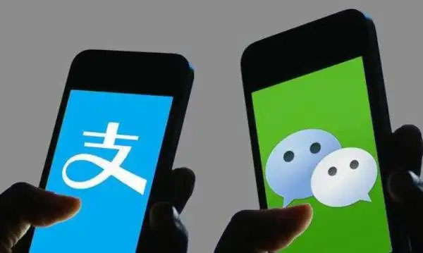 恋爱同居期间，一方大额转账给对方，不属赠与应判返还