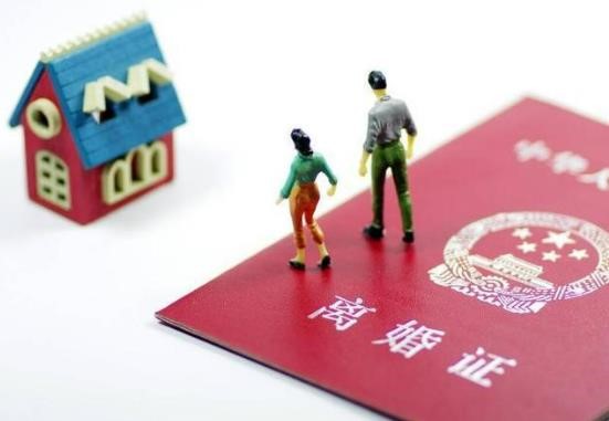 离婚分割房产时的两个重点，你注意了吗