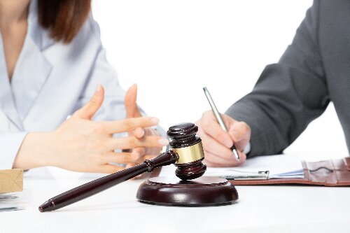诉讼离婚一定要请律师吗