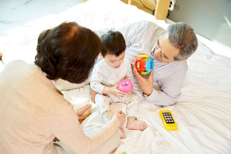 深圳婚姻家事律师:父母被撤销监护资格后,子女由谁照顾?(图1)